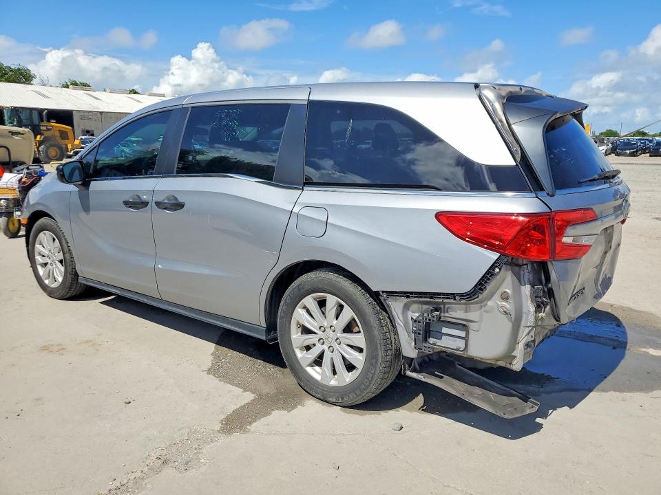 56337786 :رقم المزاد ، 5FNRL6H28JB089598 vin ، 2018 Honda Odyssey مزاد بيع