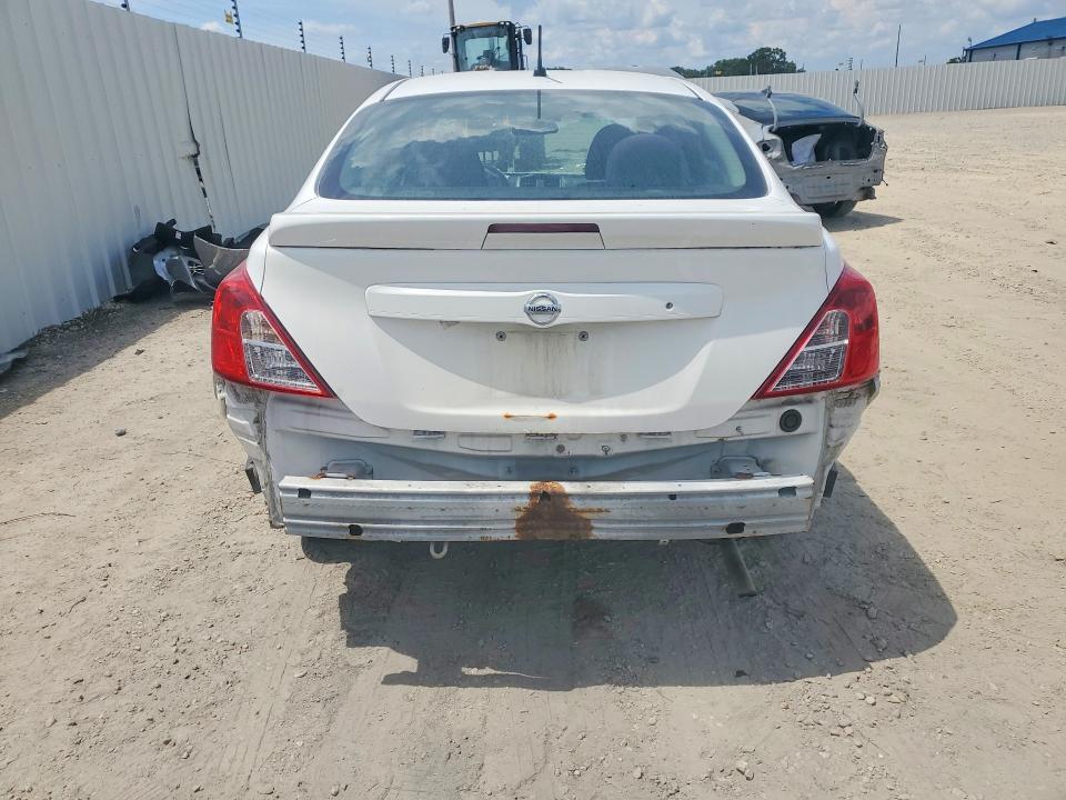 56872166 :رقم المزاد ، 3N1CN7AP5HK412988 vin ، 2017 Nissan Versa مزاد بيع