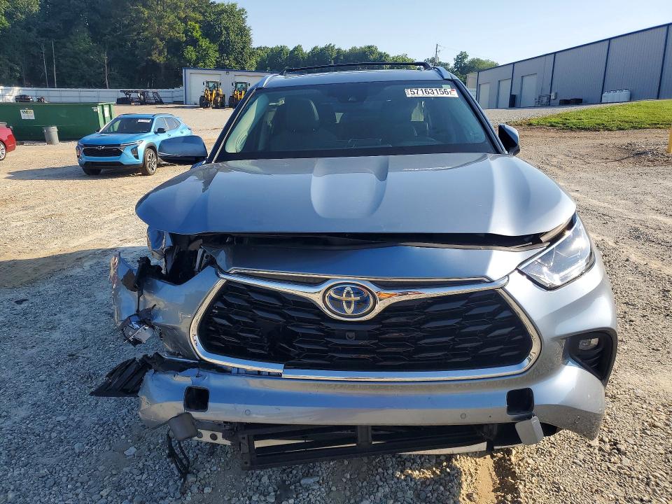 Auction sale of the 2022 Toyota Highlander, vin: 5TDEBRCH4NS076525, lot number: 57163156