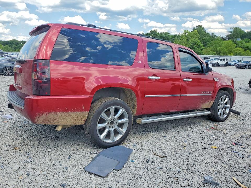 2014 Chevrolet Suburban მანქანა იყიდება აუქციონზე, vin: 1GNSKKE7XER186502, აუქციონის ნომერი: 56607336