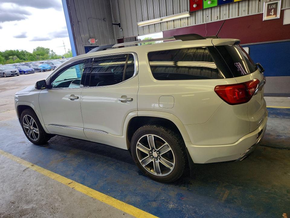 58277696 :رقم المزاد ، 1GKKNXLS3HZ137851 vin ، 2017 Gmc Acadia مزاد بيع