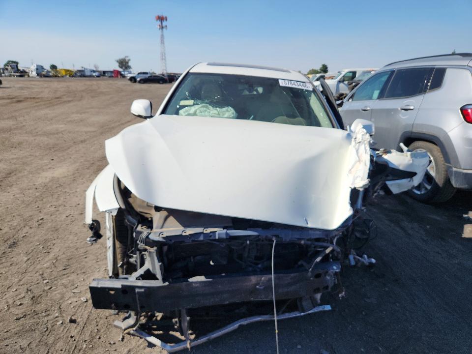 57843446 :رقم المزاد ، JN1EV7APXHM740044 vin ، 2017 Infiniti Q50 مزاد بيع