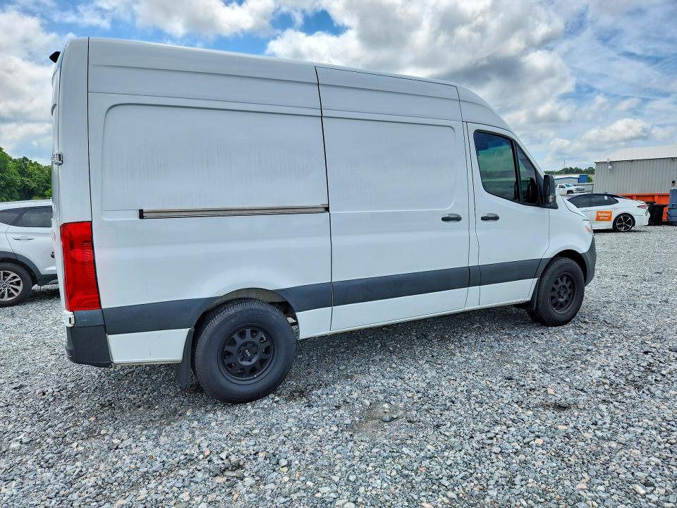 54293316 :رقم المزاد ، W1Y4DBHY6MT049487 vin ، 2021 Mercedes Benz Sprinter مزاد بيع