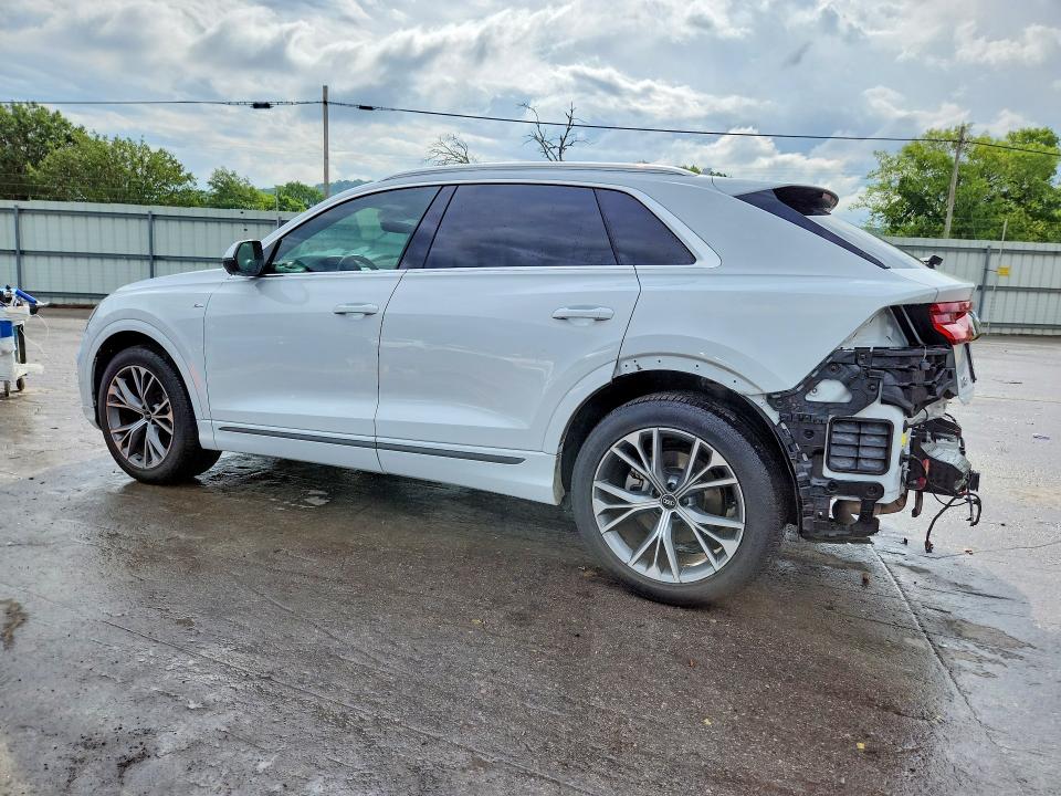 57359696 :رقم المزاد ، WA1FVAF15MD022943 vin ، 2021 Audi Q8 مزاد بيع