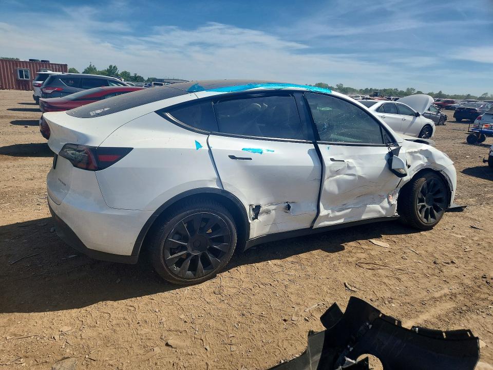 55586946 :رقم المزاد ، 7SAYGAEE1PF643559 vin ، 2023 Tesla Model Y مزاد بيع