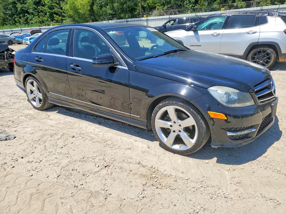 2014 Mercedes-benz C მანქანა იყიდება აუქციონზე, vin: WDDGF4HB0EA964213, აუქციონის ნომერი: 55690996