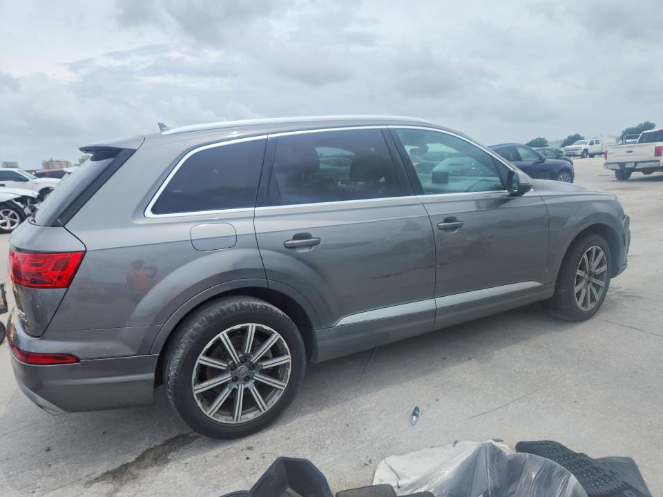 Продаж на аукціоні авто 2017 Audi Q7, vin: WA1VAAF70HD058427, номер лоту: 56719346