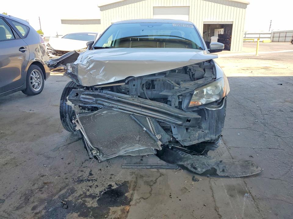55941236 :رقم المزاد ، 1VWAS7A3XEC105728 vin ، 2014 Volkswagen Passat مزاد بيع