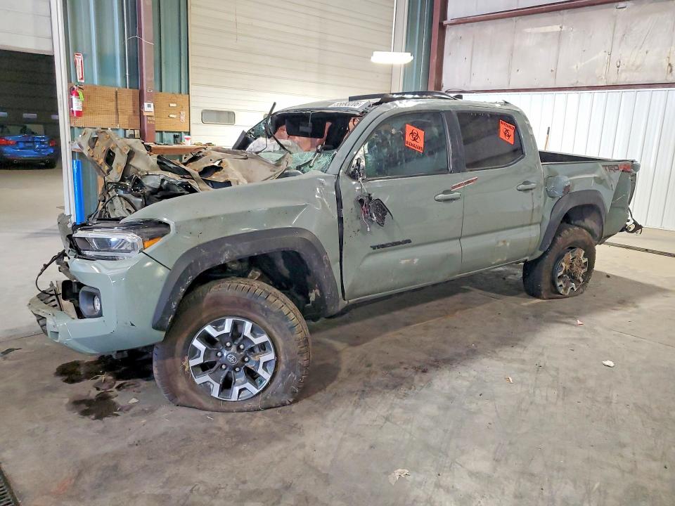 2022 Toyota Tacoma მანქანა იყიდება აუქციონზე, vin: 3TMCZ5AN1NM531805, აუქციონის ნომერი: 55693206