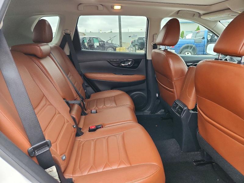 Продаж на аукціоні авто 2017 Nissan Rogue, vin: 5N1AT2MV3HC811679, номер лоту: 56282686
