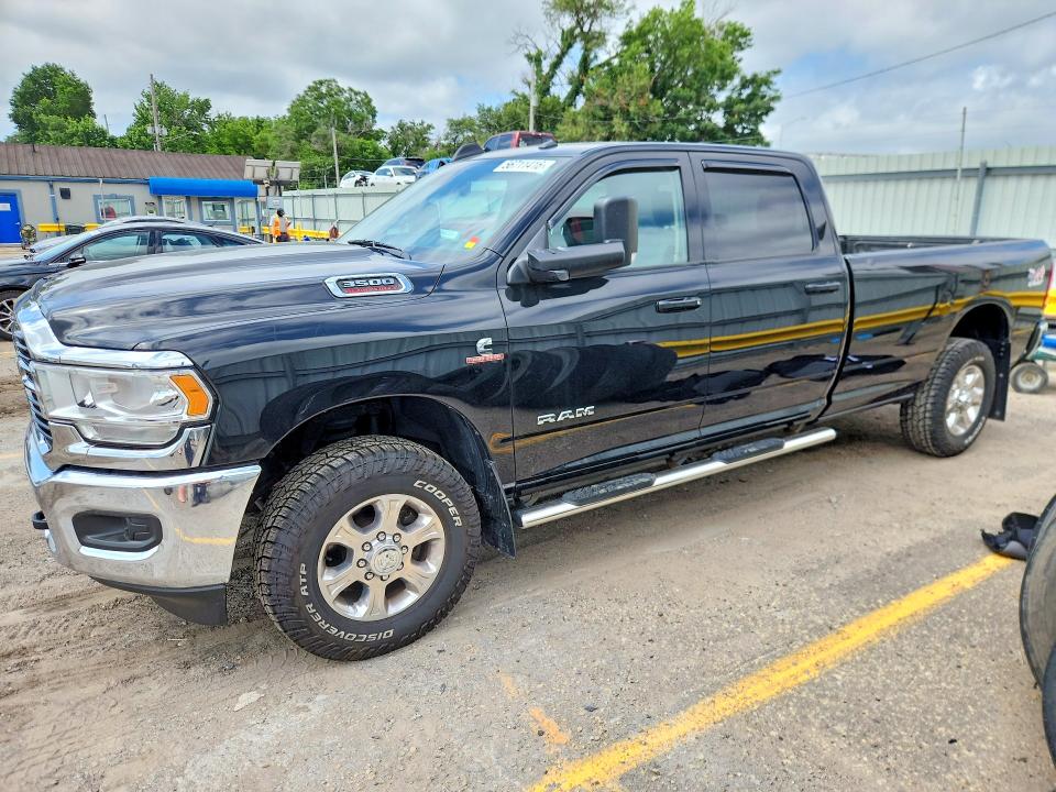 56711416 :رقم المزاد ، 3C63R3HLXLG187385 vin ، 2020 Ram 3500 مزاد بيع
