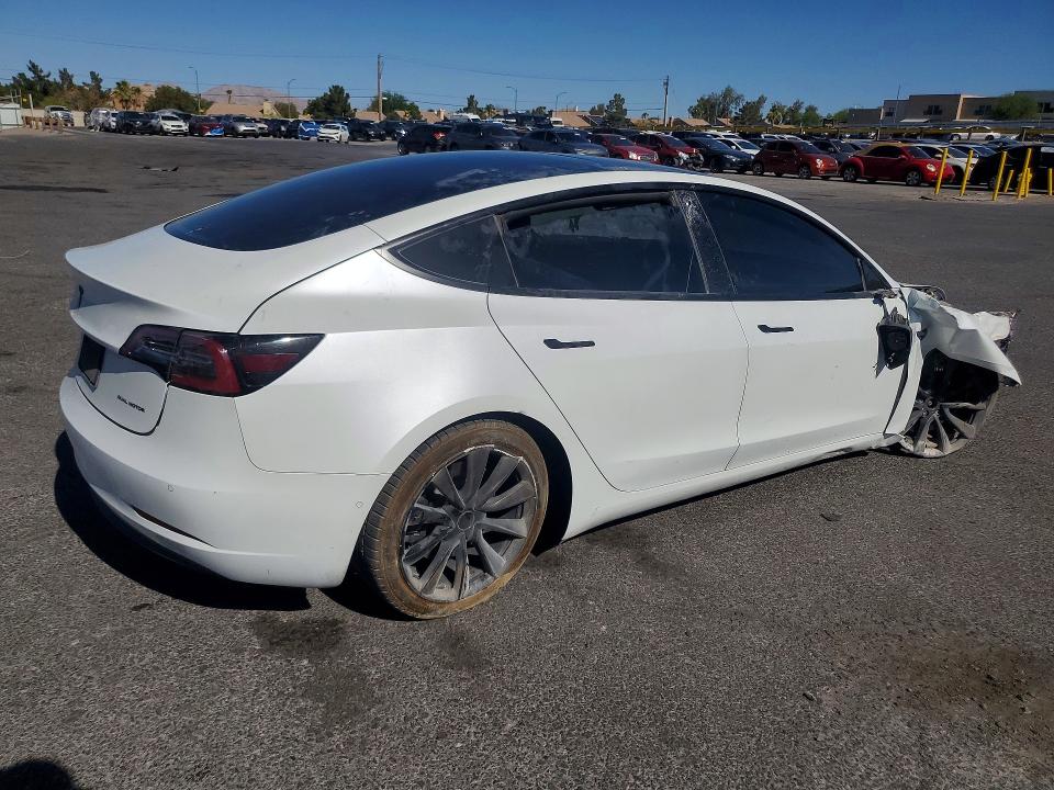 56042406 :رقم المزاد ، 5YJ3E1EB5KF512789 vin ، 2019 Tesla Model 3 مزاد بيع
