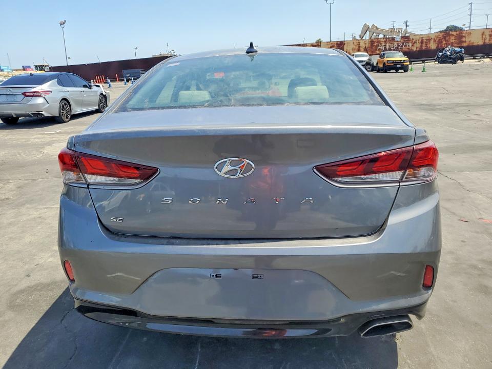 2018 Hyundai Sonata მანქანა იყიდება აუქციონზე, vin: 5NPE24AF3JH696335, აუქციონის ნომერი: 56787116