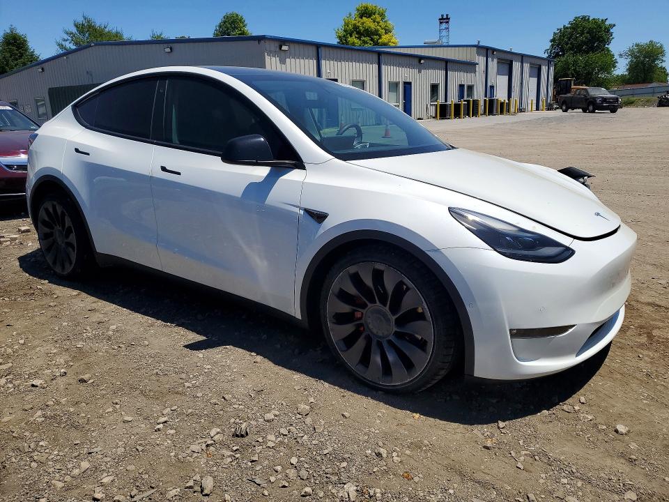 55814436 :رقم المزاد ، 7SAYGDEFXNF307271 vin ، 2022 Tesla Model Y مزاد بيع