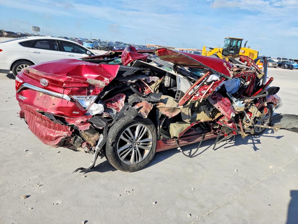 57055056 :رقم المزاد ، 4T1BF1FK7HU741980 vin ، 2017 Toyota Camry مزاد بيع