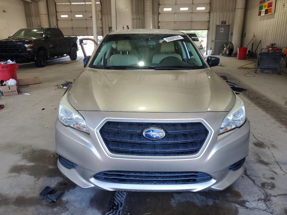 55688526 :رقم المزاد ، 4S3BNAA69F3061146 vin ، 2015 Subaru Legacy مزاد بيع