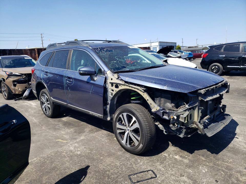 55460626 :رقم المزاد ، 4S4BSENC9J3318648 vin ، 2018 Subaru Outback مزاد بيع