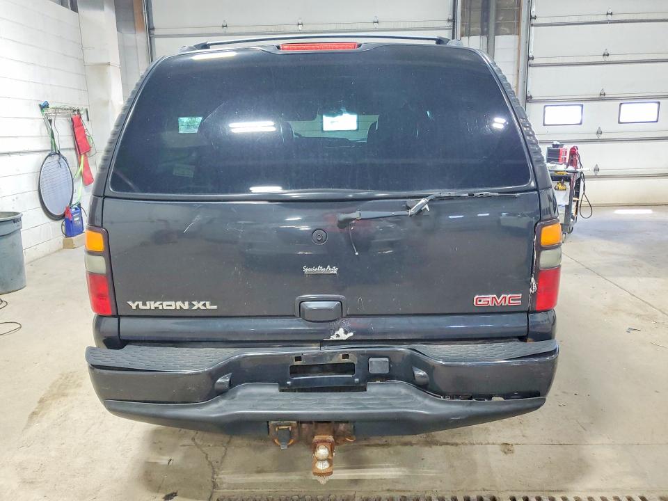 57302906 :رقم المزاد ، 1GKFK66UX4J121219 vin ، 2004 Gmc Yukon Xl مزاد بيع
