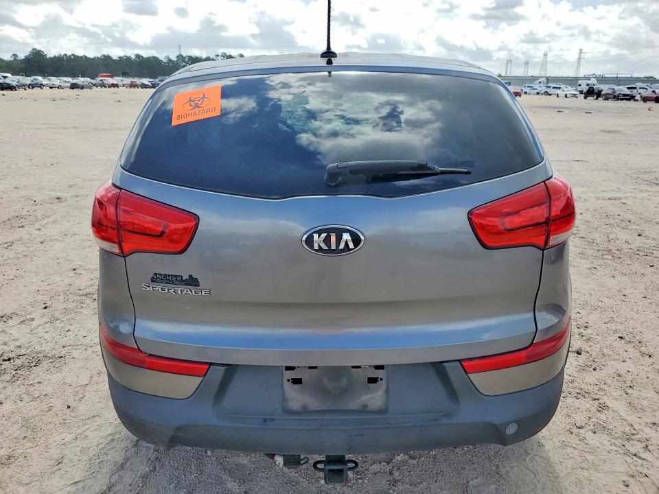 56715716 :رقم المزاد ، KNDPB3AC4F7775890 vin ، 2015 Kia Sportage مزاد بيع