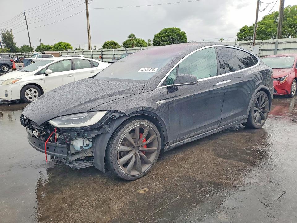 Auction sale of the 2016 Tesla Model X, vin: 5YJXCAE43GF003686, lot number: 55729476