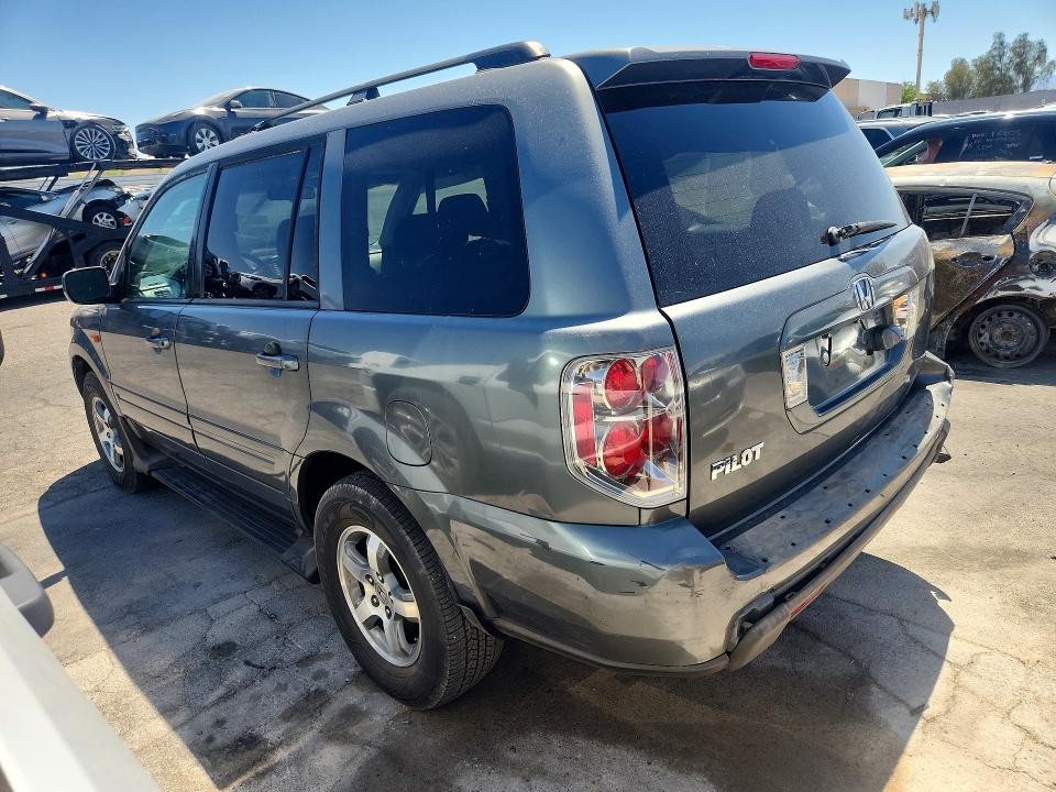 55821776 :رقم المزاد ، 5FNYF28748B000840 vin ، 2008 Honda Pilot مزاد بيع