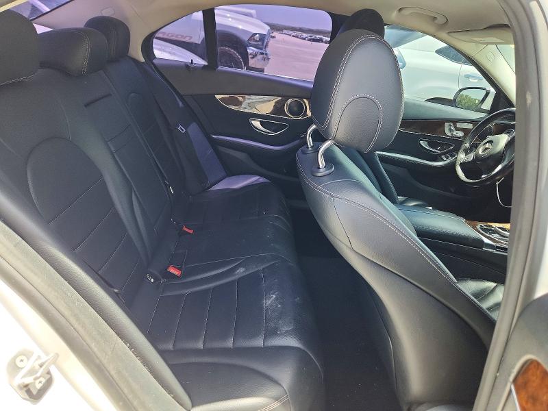 58709256 :رقم المزاد ، 55SWF4KB8HU205897 vin ، 2017 Mercedes-benz C مزاد بيع