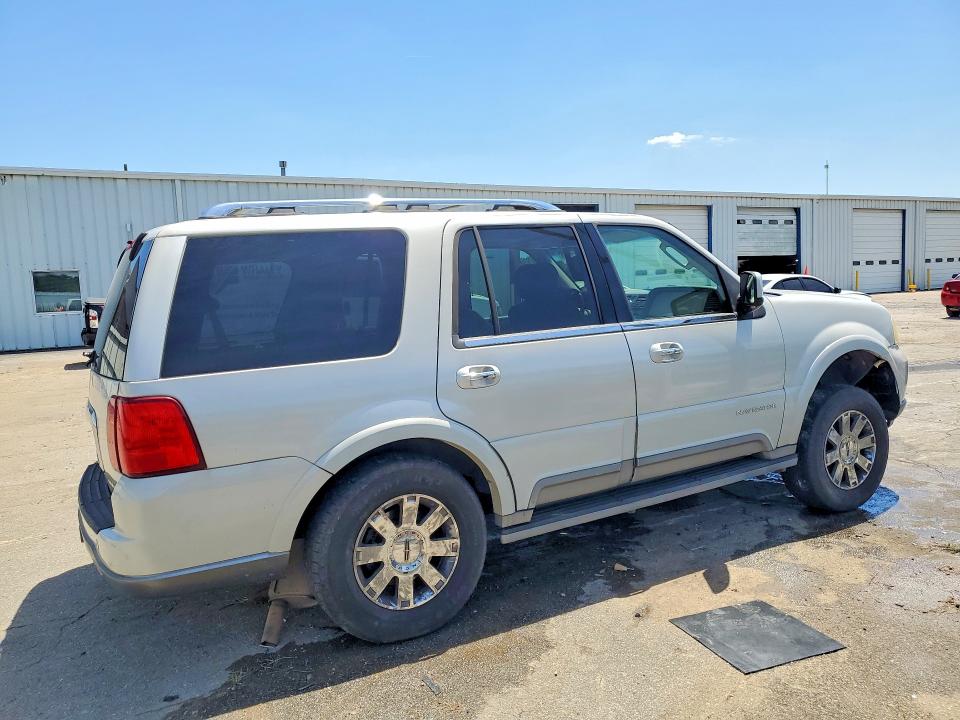 Продажа на аукционе авто 2004 Lincoln Navigator, vin: 5LMFU27R14LJ40098, номер лота: 56073816