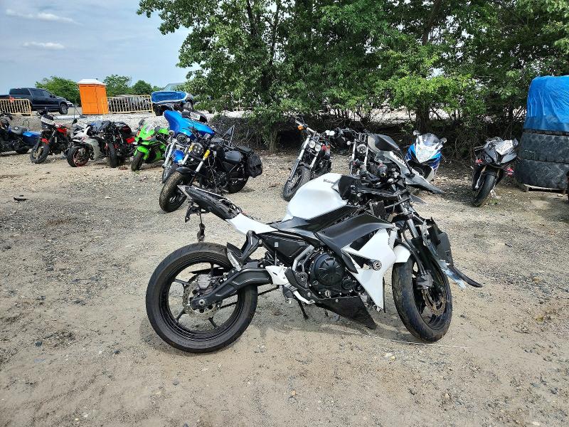 51925306 :رقم المزاد ، ML5EXEN16LDA13247 vin ، 2020 Kawasaki Ex650 مزاد بيع