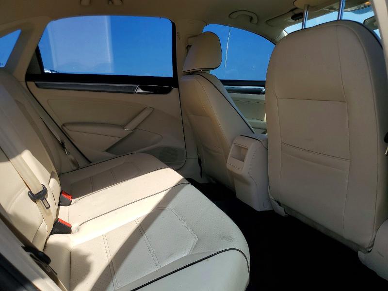 Продажа на аукционе авто 2017 Volkswagen Passat, vin: 1VWDT7A3XHC019804, номер лота: 85968015