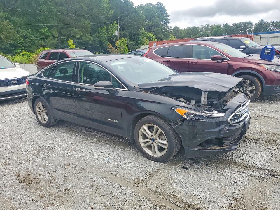 Продажа на аукционе авто 2018 Ford Fusion, vin: 3FA6P0LU0JR261558, номер лота: 56360106