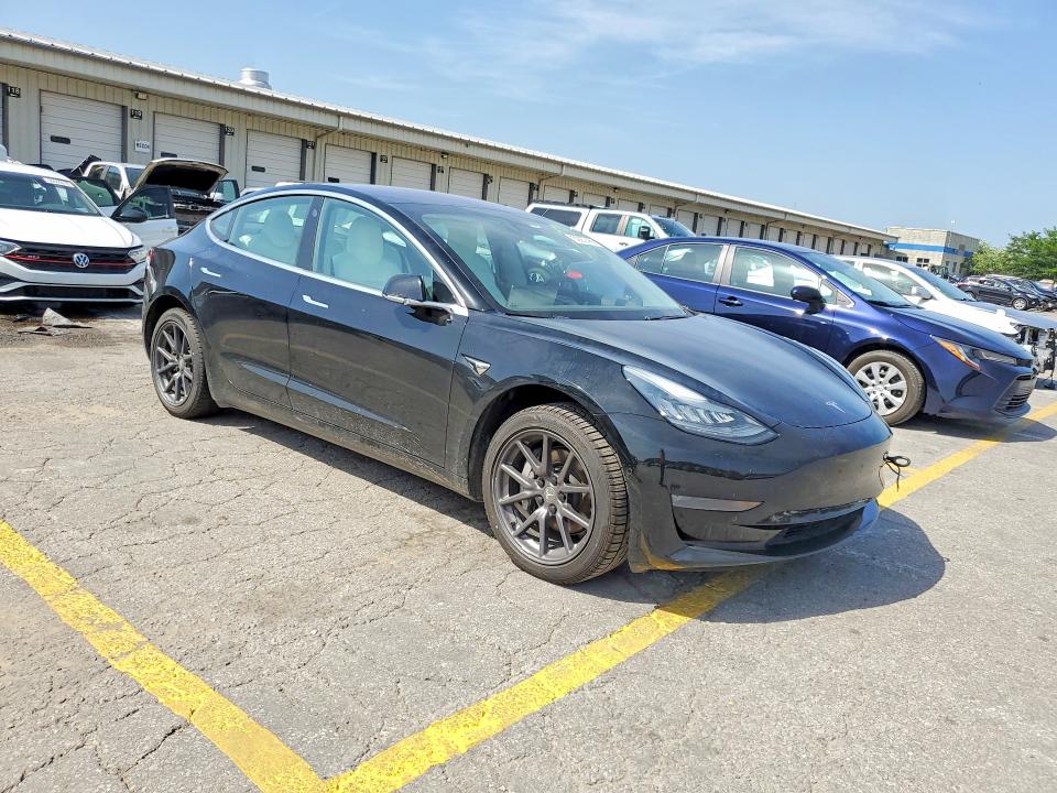 Продажа на аукционе авто 2019 Tesla Model 3, vin: 5YJ3E1EAXKF301675, номер лота: 59237486