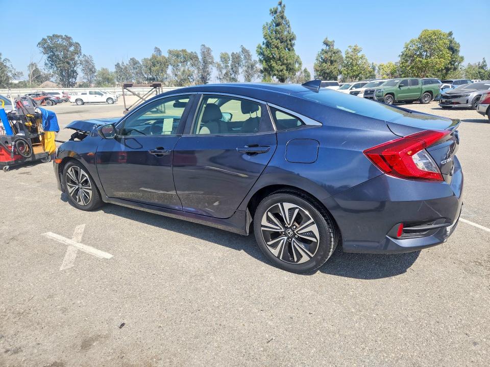 56543456 :رقم المزاد ، JHMFC1F37JX012663 vin ، 2018 Honda Civic مزاد بيع