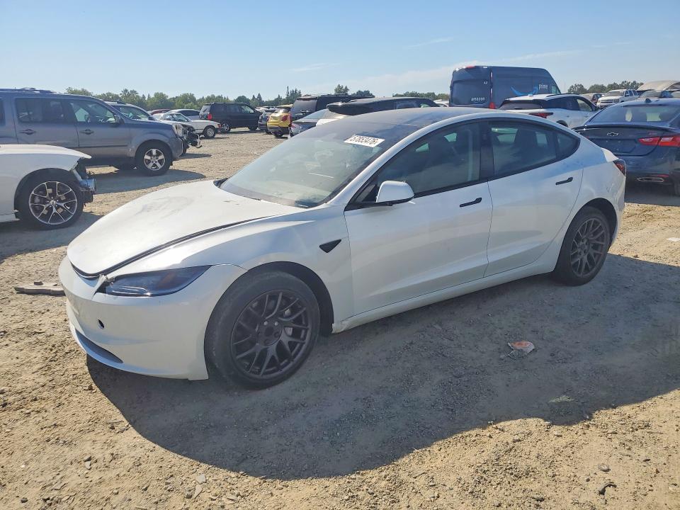 Auction sale of the 2025 Tesla Model 3, vin: 5YJ3E1EAXSF914640, lot number: 57853476