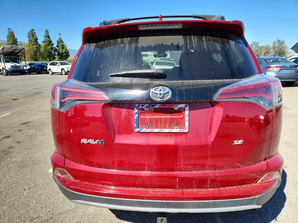 Продаж на аукціоні авто 2018 Toyota Rav4, vin: JTMNFREV7JD127688, номер лоту: 57006246