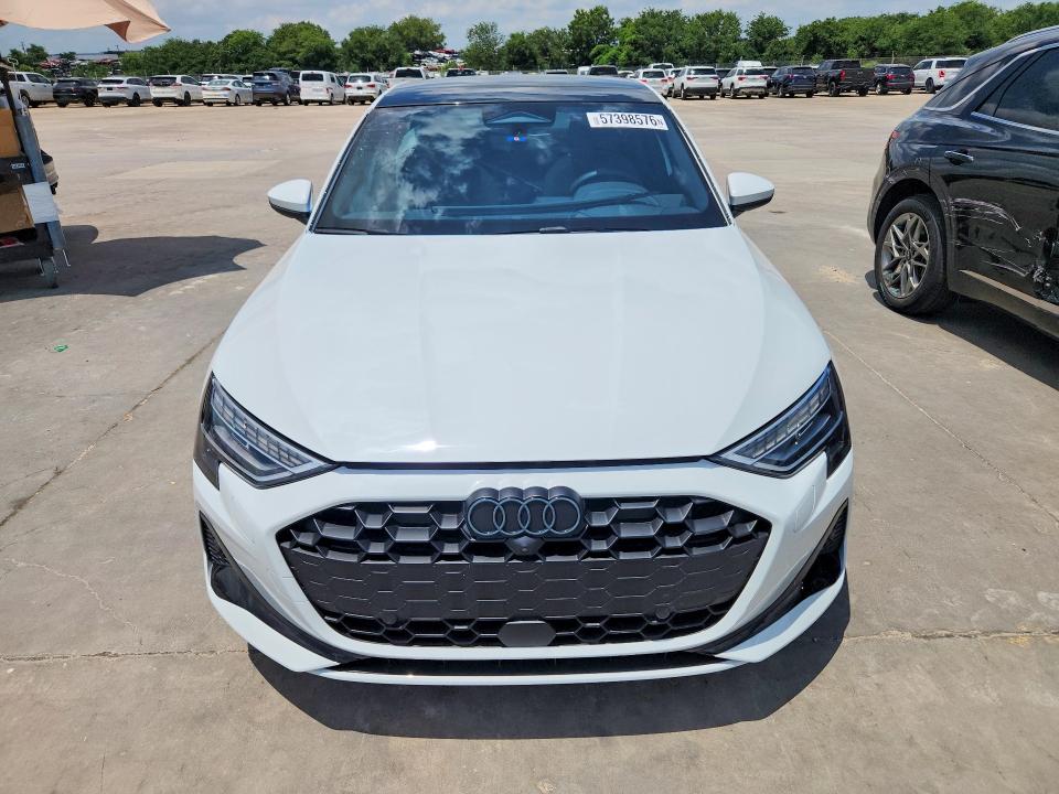 Продажа на аукционе авто 2026 Audi A3, vin: WAUHUDGY4TA044573, номер лота: 57398576