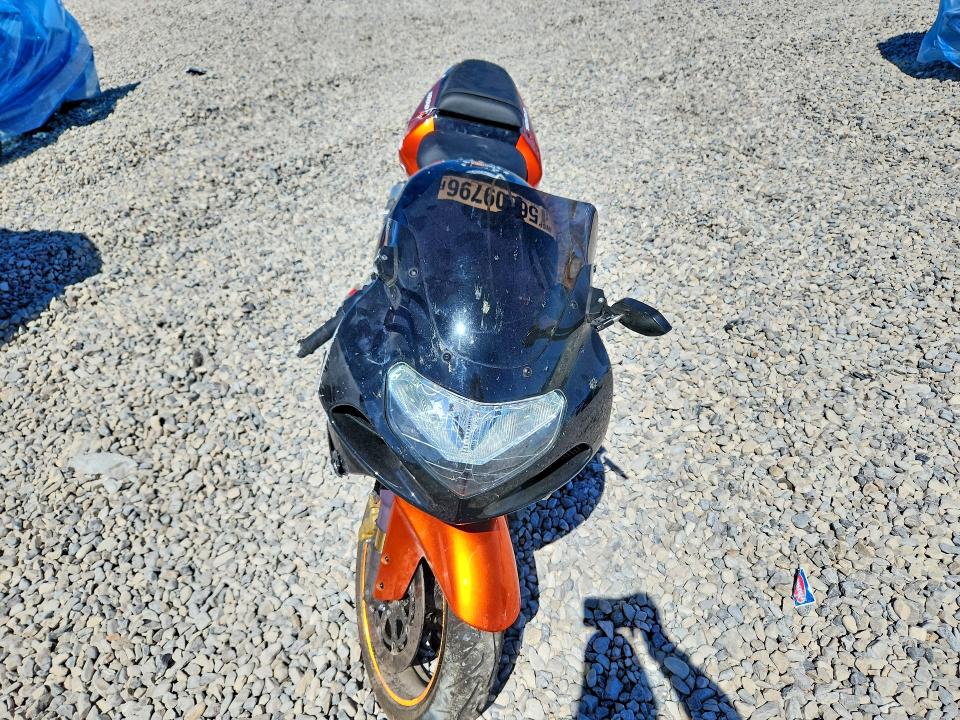 56809796 :رقم المزاد ، JS1GT74AX22108984 vin ، 2002 Suzuki Gsx-r1000 مزاد بيع