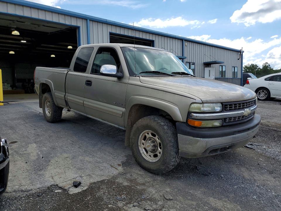 Продажа на аукционе авто 2000 Chevrolet Silverado, vin: 1GCGK29U2YZ170801, номер лота: 57301806