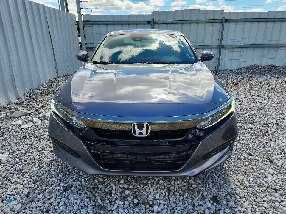 2018 Honda Accord მანქანა იყიდება აუქციონზე, vin: 1HGCV1F32JA128176, აუქციონის ნომერი: 57421416