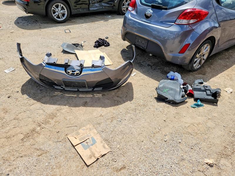 2017 Hyundai Veloster მანქანა იყიდება აუქციონზე, vin: KMHTC6AD2HU306335, აუქციონის ნომერი: 56410836