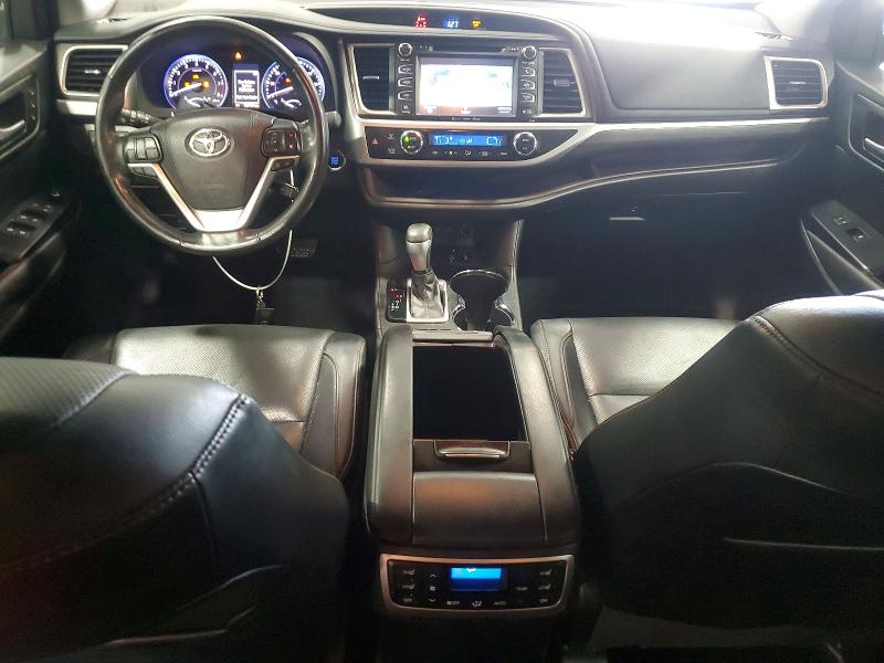 2018 Toyota Highlander მანქანა იყიდება აუქციონზე, vin: 5TDDZRFH9JS831715, აუქციონის ნომერი: 55530356