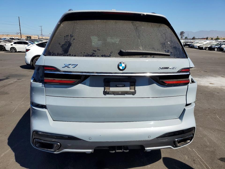 56702676 :رقم المزاد ، 5UX23EM03P9P92642 vin ، 2023 Bmw X7 مزاد بيع