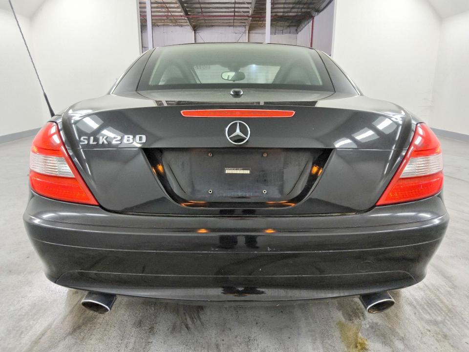 Aukcja sprzedaży 2006 Mercedes-benz Slk, vin: WDBWK54F56F124897, numer aukcji: 55732066