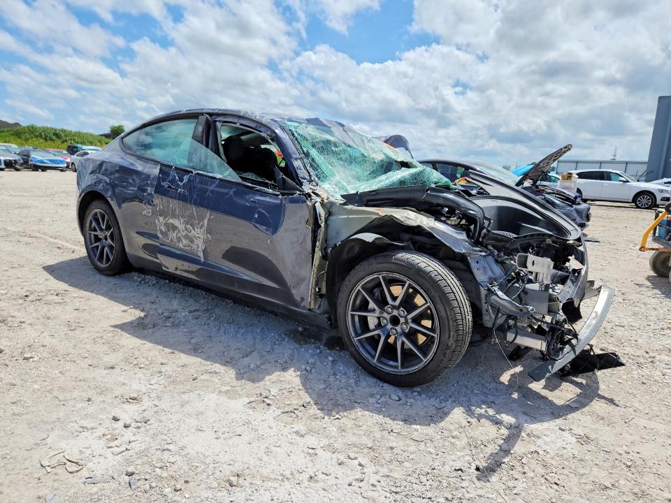 2023 Tesla Model 3 მანქანა იყიდება აუქციონზე, vin: 5YJ3E1EA6PF648783, აუქციონის ნომერი: 56571116