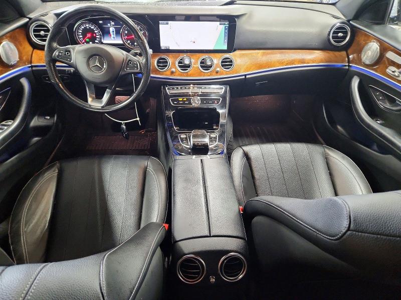 57353926 :رقم المزاد ، WDDZF4KB6HA084882 vin ، 2017 Mercedes-benz E مزاد بيع