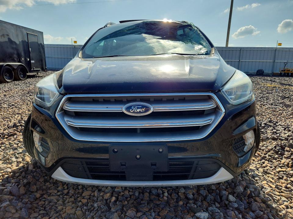 56682856 :رقم المزاد ، 1FMCU9J98HUC49892 vin ، 2017 Ford Escape مزاد بيع