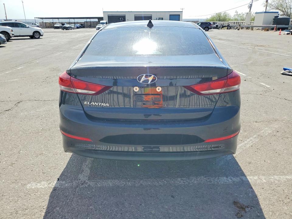 56277386 :رقم المزاد ، 5NPD84LF2JH401930 vin ، 2018 Hyundai Elantra مزاد بيع