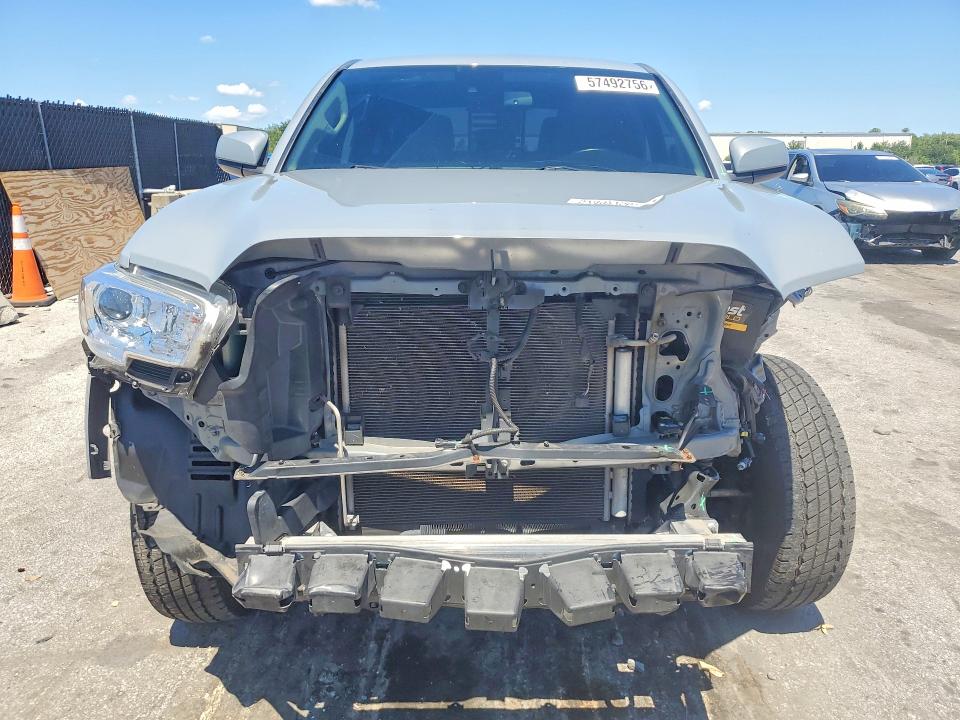 57492756 :رقم المزاد ، 3TMAZ5CN8MM141545 vin ، 2021 Toyota Tacoma مزاد بيع
