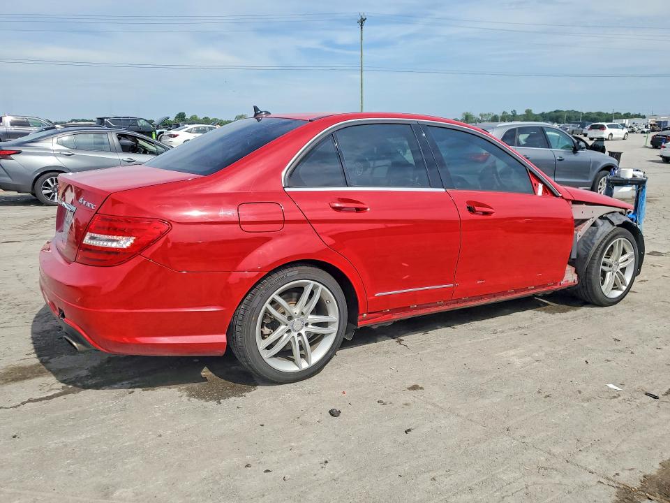 Продаж на аукціоні авто 2013 Mercedes-benz C, vin: WDDGF8AB8DA786602, номер лоту: 56083286