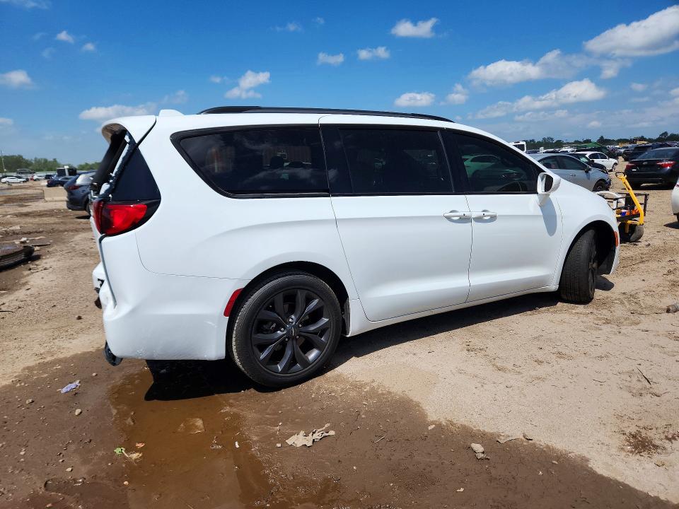 59201106 :رقم المزاد ، 2C4RC1EG3KR589905 vin ، 2019 Chrysler Pacifica مزاد بيع