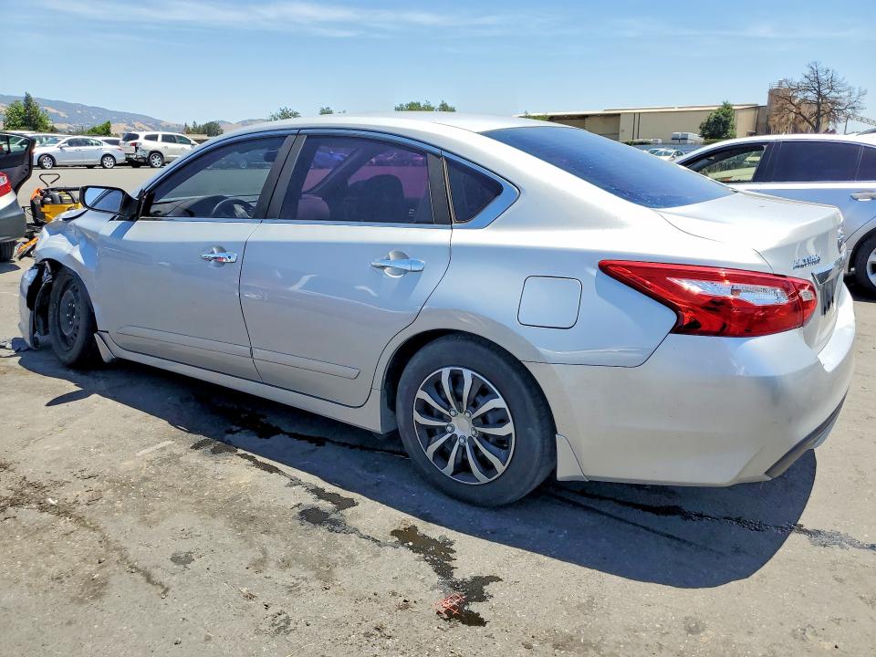 Продажа на аукционе авто 2017 Nissan Altima, vin: 1N4AL3AP1HN319064, номер лота: 55803196